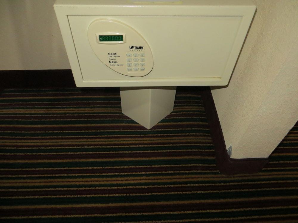 Quality Inn & Suites Atlanta Stone Mountain Dış mekan fotoğraf