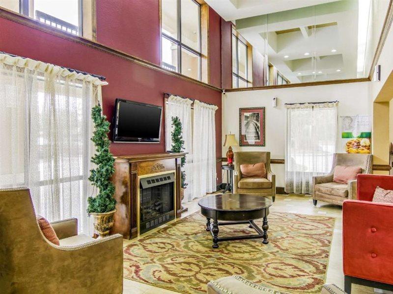 Quality Inn & Suites Atlanta Stone Mountain Dış mekan fotoğraf