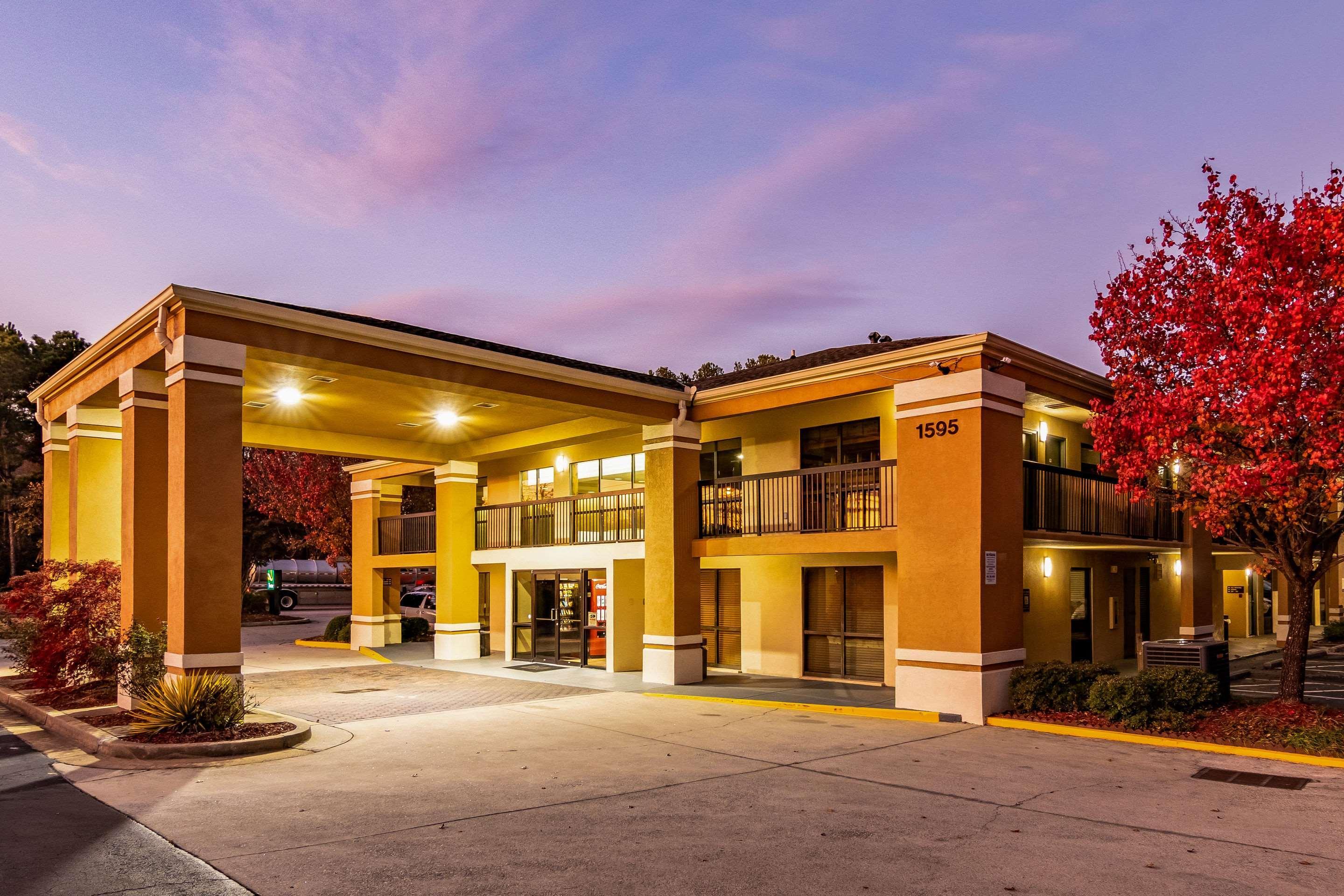 Quality Inn & Suites Atlanta Stone Mountain Dış mekan fotoğraf