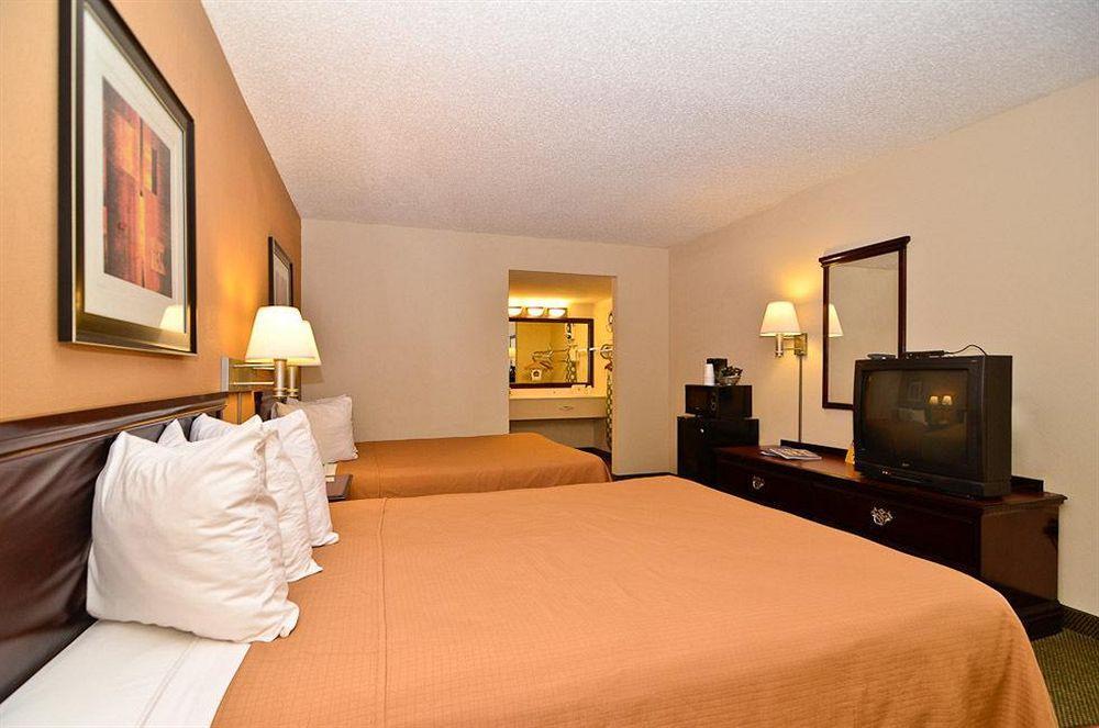 Quality Inn & Suites Atlanta Stone Mountain Oda fotoğraf